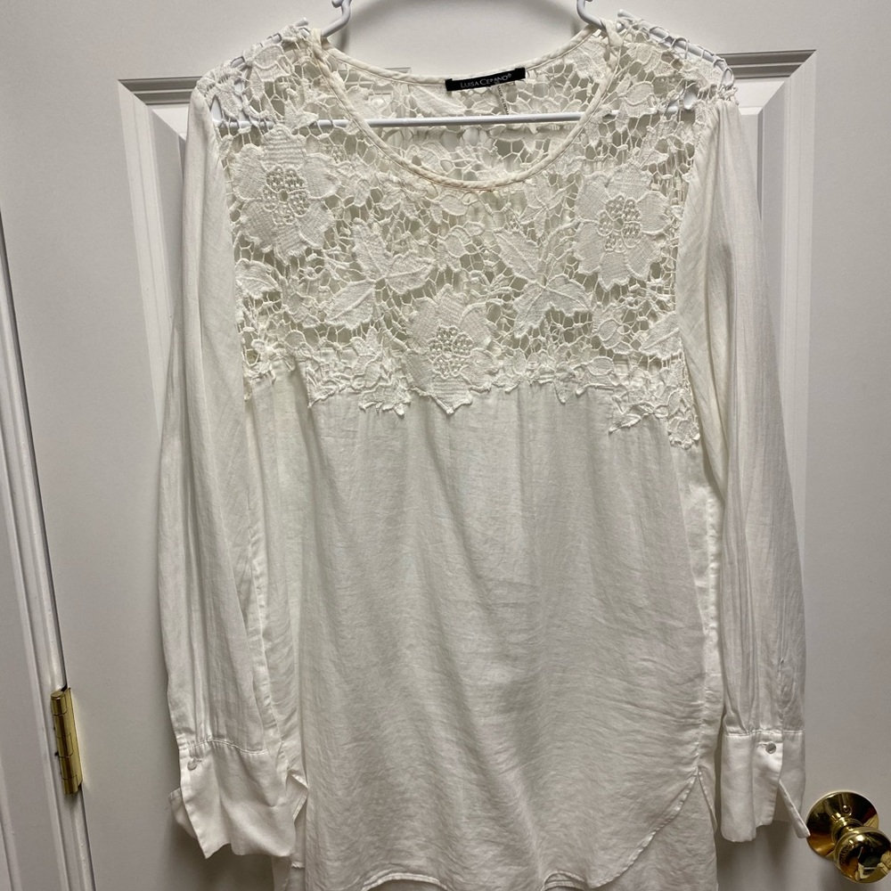Flowy gauzy top